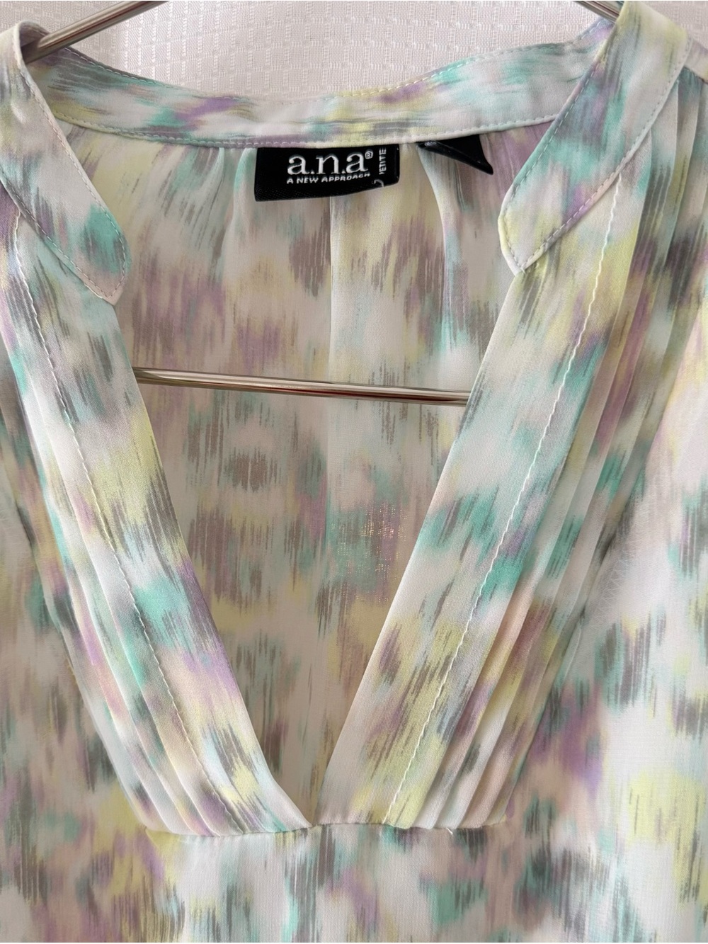 Elastic at Waist
Sheer
Petite M blouse